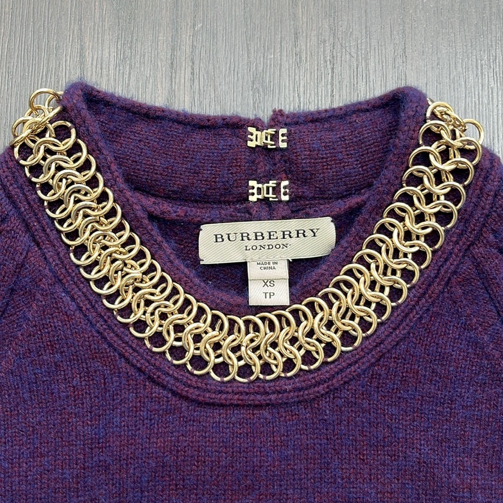 Burberry Wool and Cashmere Crew Neck Sweater Cropped Length - Picture 3 of 7